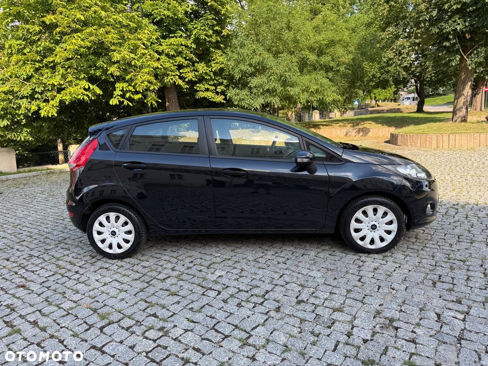 Ford Fiesta 1.25 Champions Edition - 23