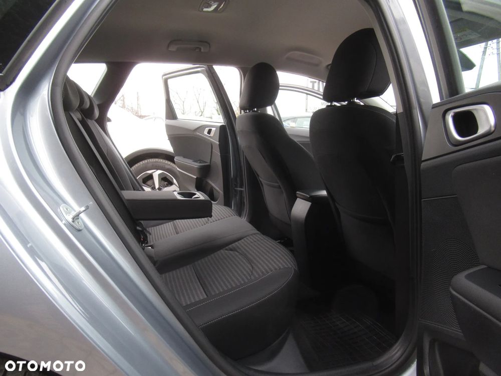 Kia Ceed 1.5 T-GDI M - 8