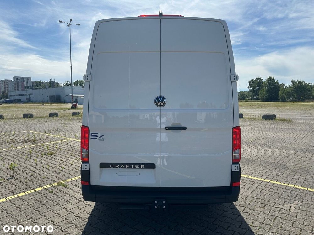Volkswagen Crafter 35 2.0 TDI L3H3 177 KM AUTOMAT - 7
