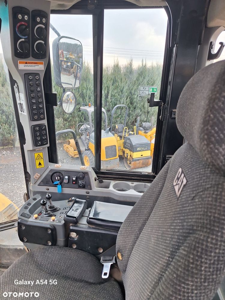 Caterpillar 966K - 6