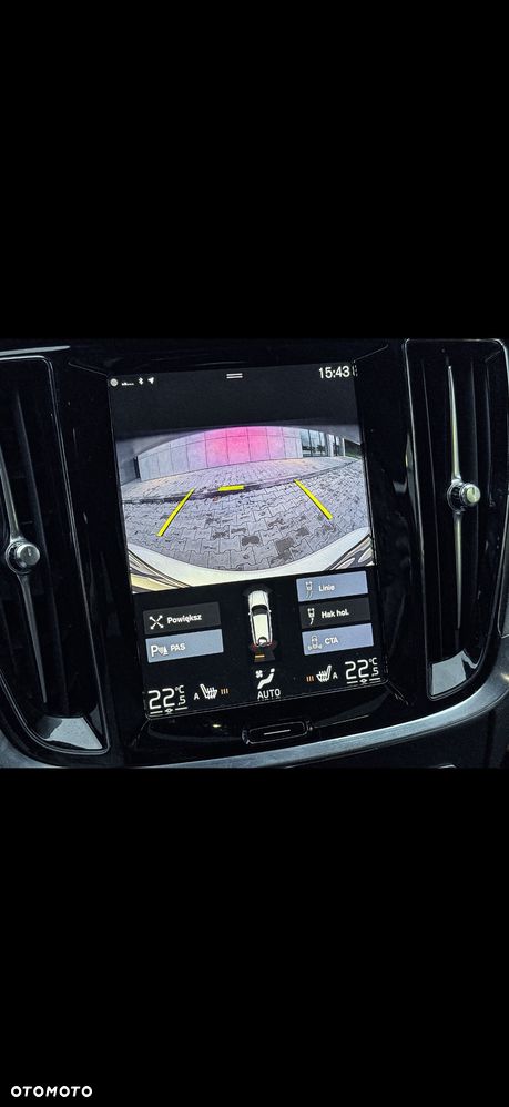Volvo V60 T8 AWD Recharge Geartronic RDesign - 27