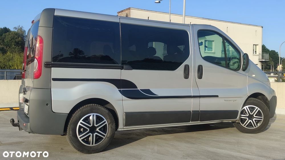 Renault Trafic 2.5 dCi 150 FAP Passenger L1H1 Quickshift Privilège - 16
