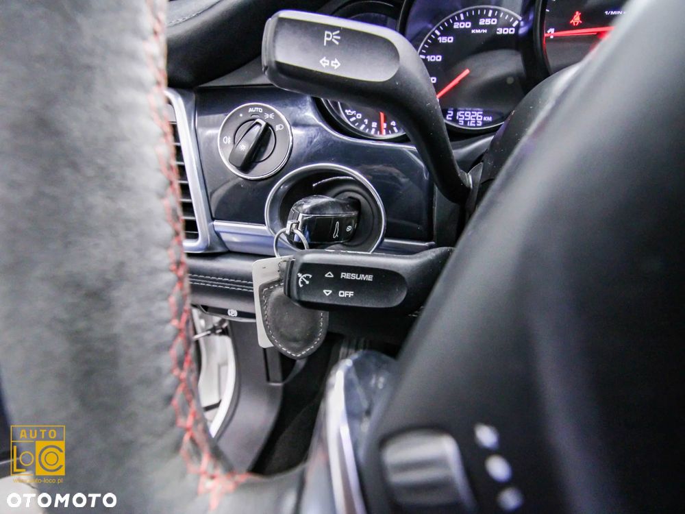 Porsche Panamera Platinum Edition - 29