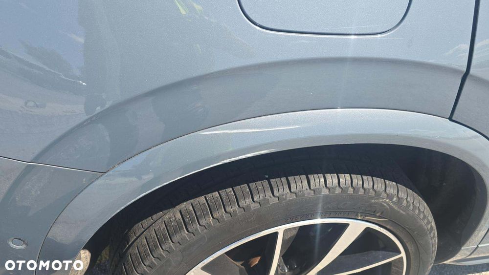 Volvo XC 90 - 9