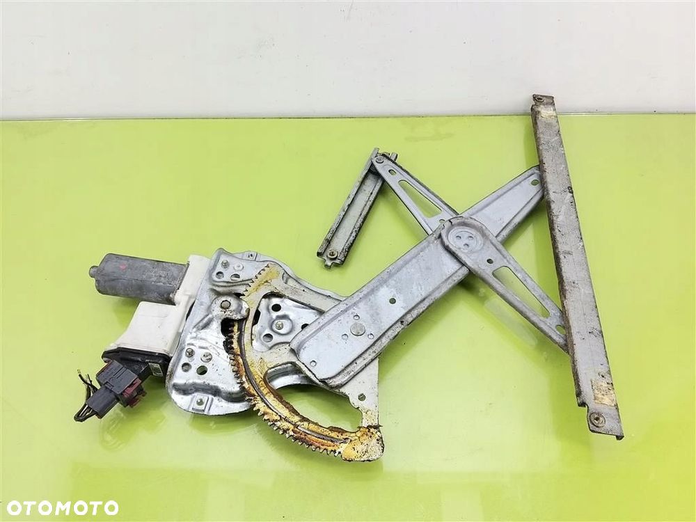 Podnośnik szyby przód lewy Toyota Corolla E12 2001-2007 5D BOSCH 0130822031 - 1