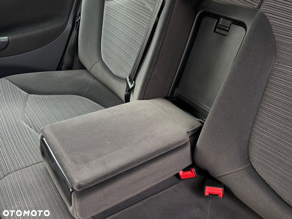 Citroën C5 II 1.8i 16V - 24