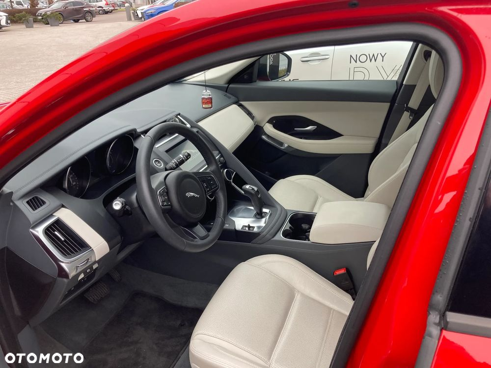 Jaguar E-Pace 2.0 i4P AWD - 10