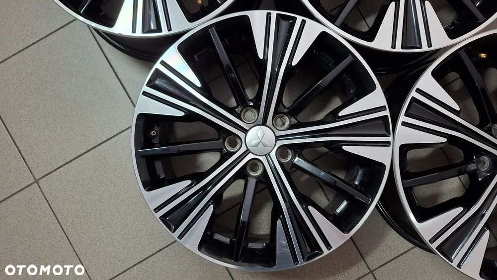 Felgi Aluminiowe 18 Mitsubishi Eclipse Cross 5x114.3 ET 38 - 2