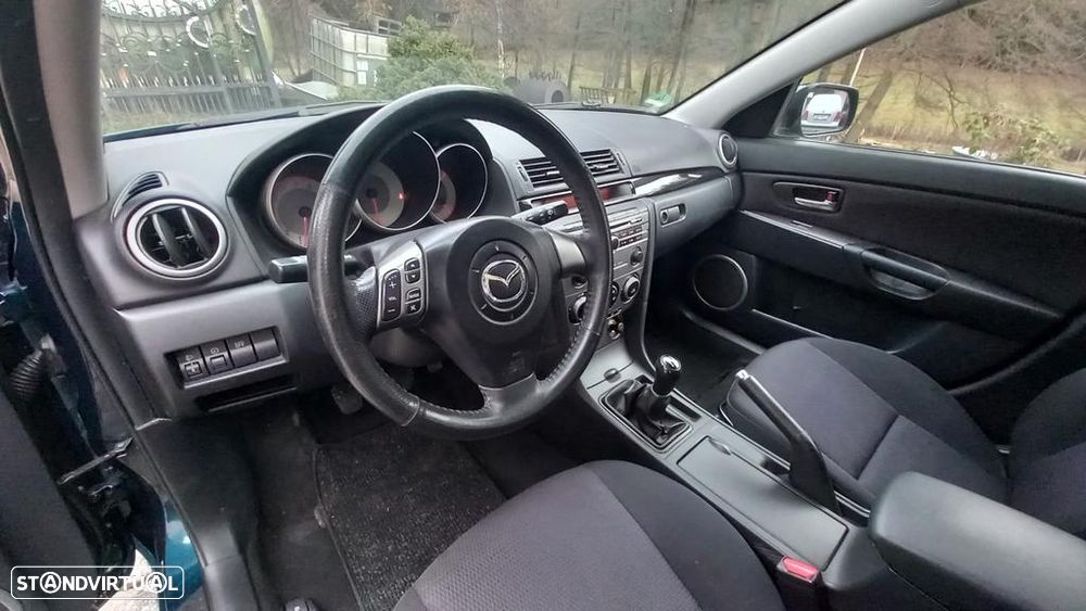 Mazda 3 Hatchback MZR 2.0 Sport Plus - 3