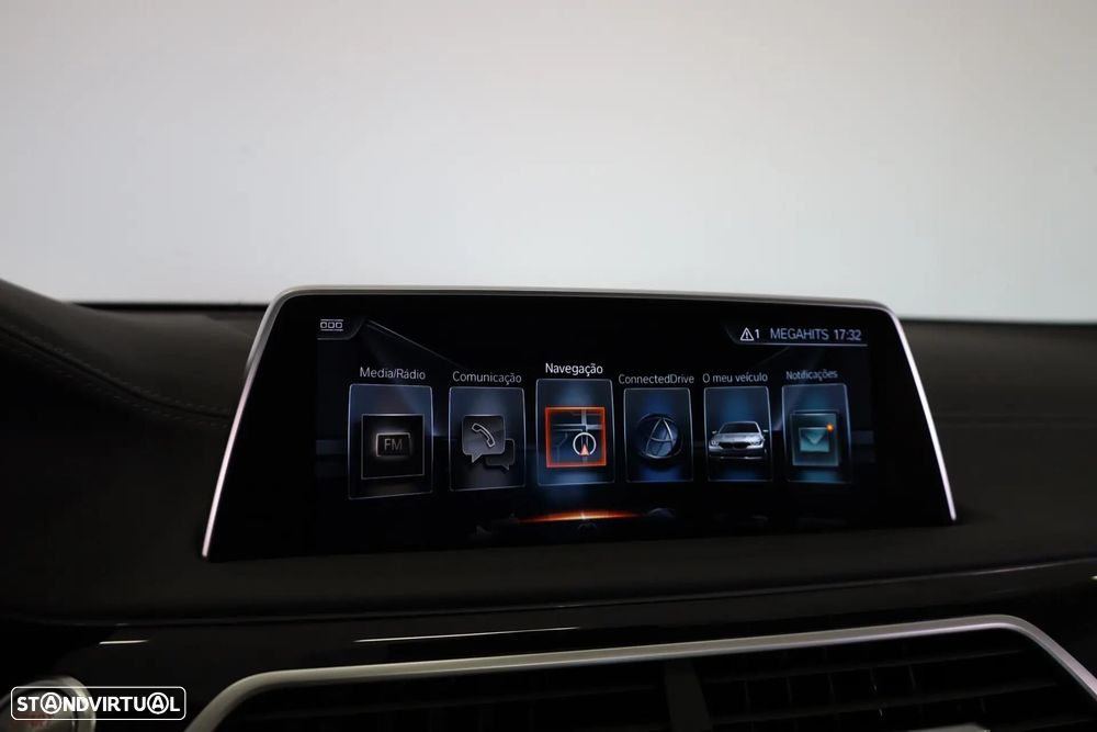 BMW 740 d xDrive Auto - 37