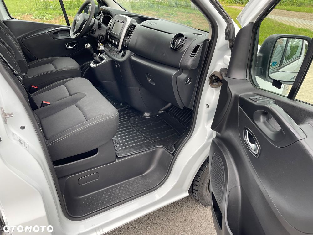 Renault Trafic - 18