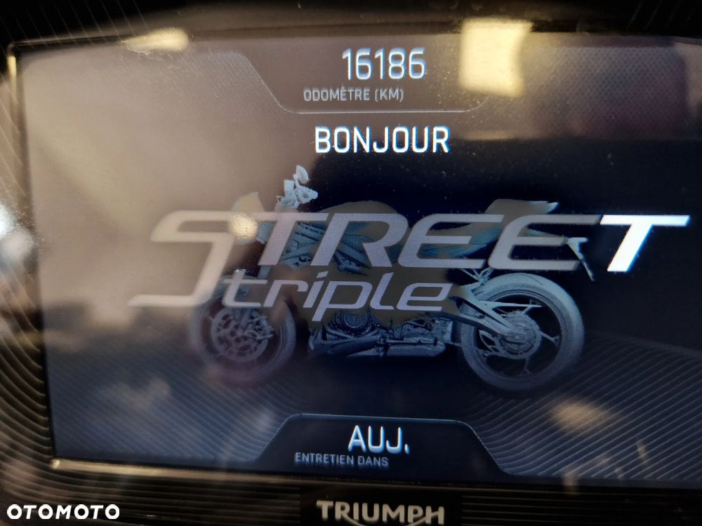 Triumph Street Triple - 4
