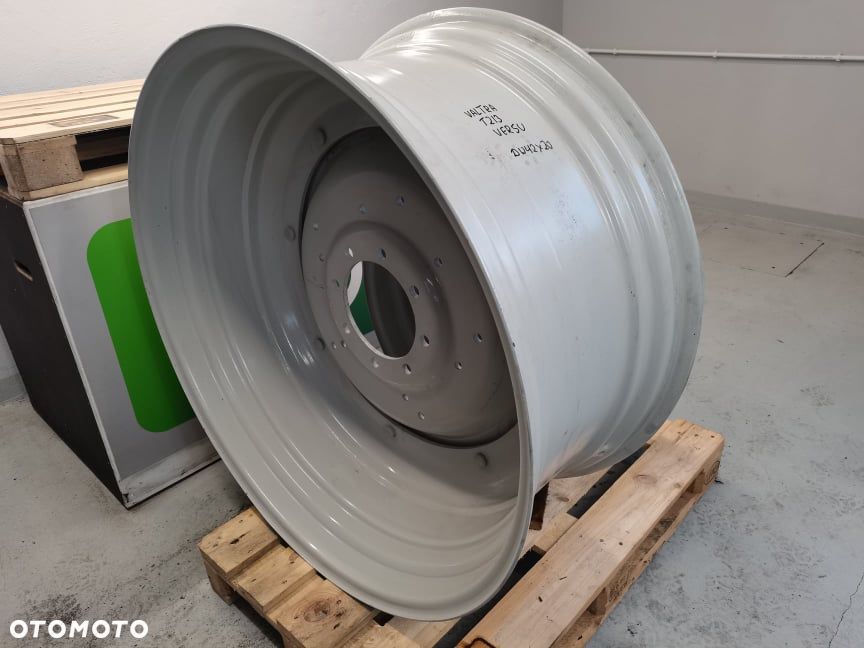 Felga Valtra T213 Versu {DW 30X16L} - 5