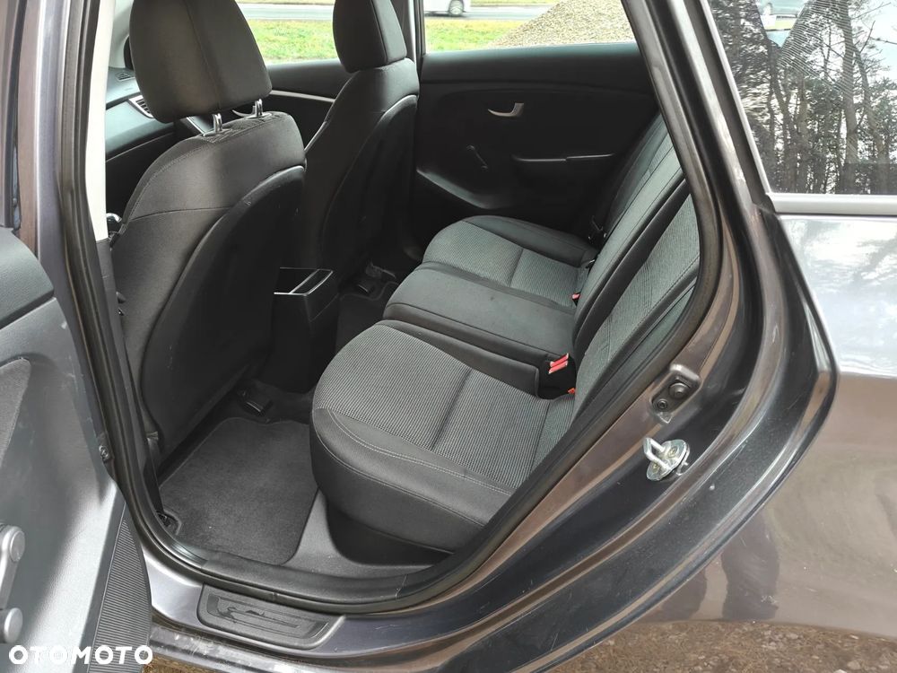 Hyundai i30 1.6 CRDi Comfort - 11