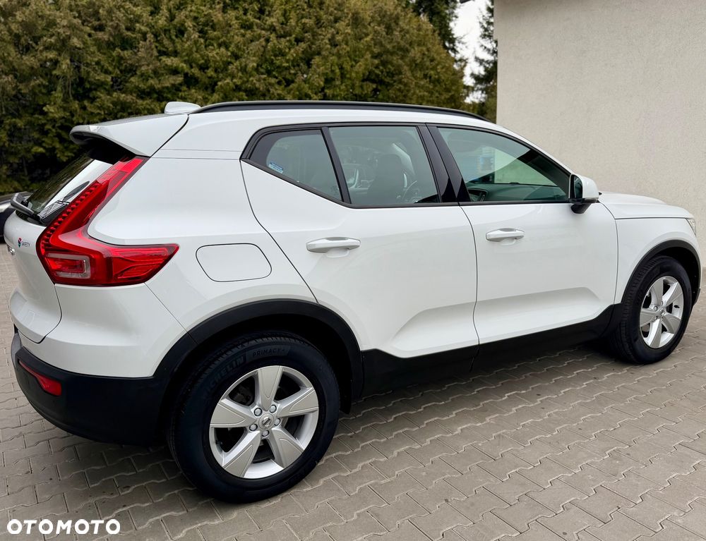 Volvo XC 40 T3 Momentum - 26