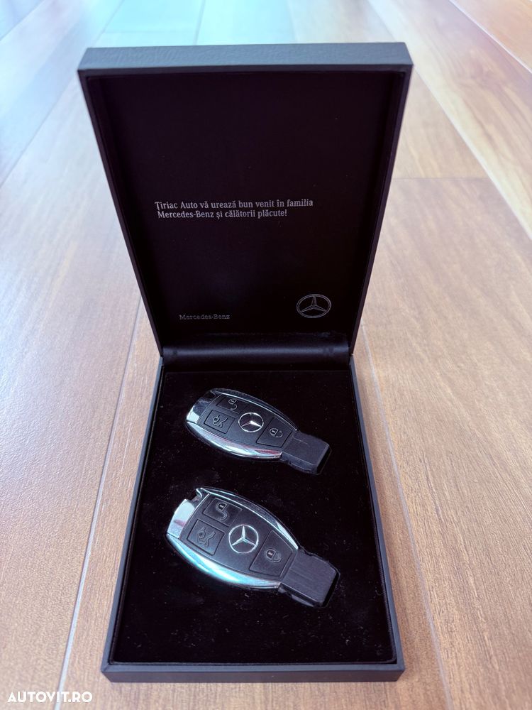 Mercedes-Benz CLS 500 4MATIC Aut - 33