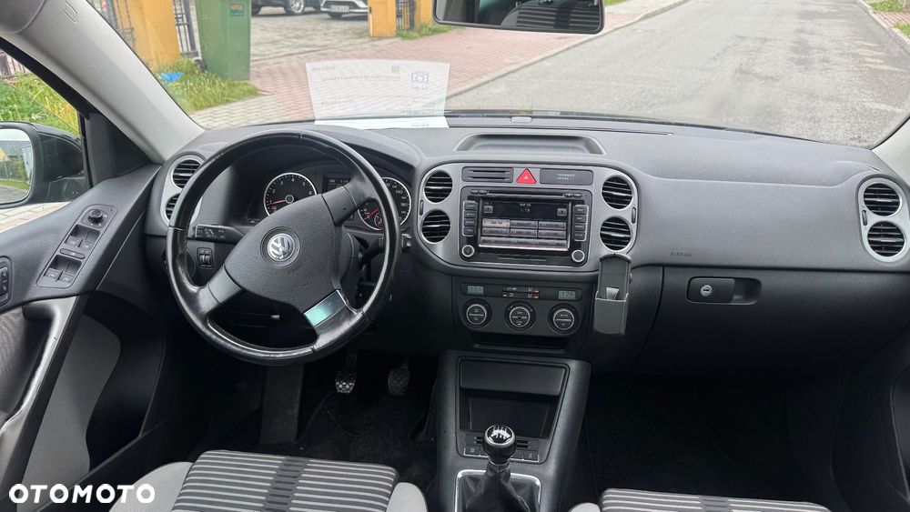 Volkswagen Tiguan 2.0 TSI 4Motion Track & Field - 21