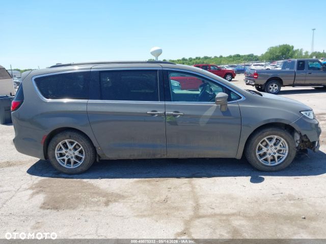 Chrysler Pacifica - 7