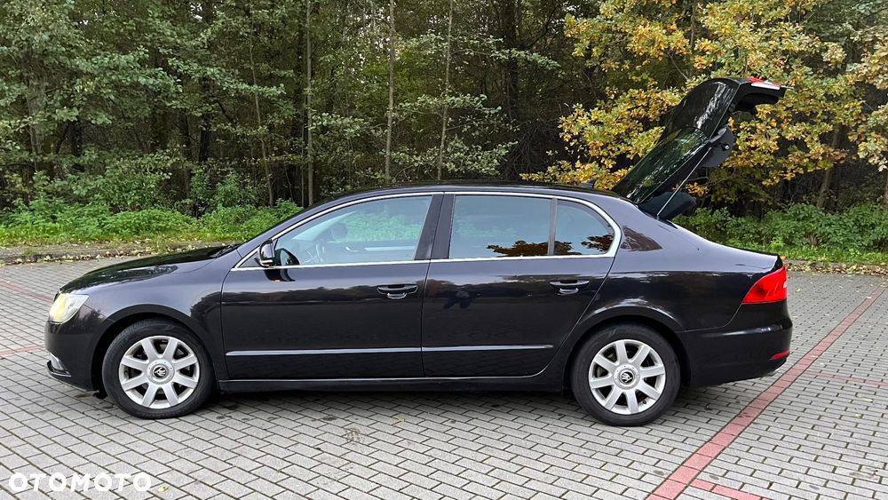 Skoda Superb 2.0 TDI 4x4 Elegance DSG - 2
