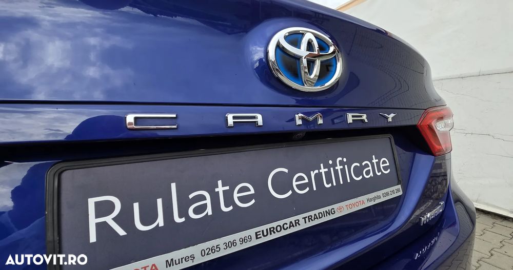 Toyota Camry 2.5 Exclusive - 11