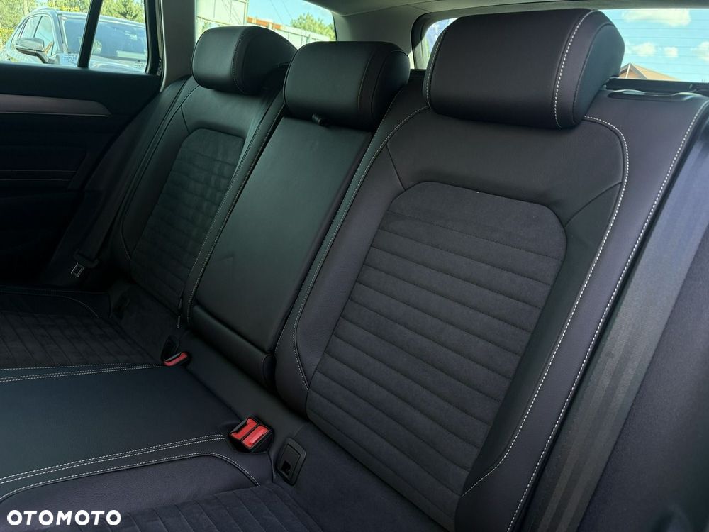 Volkswagen Passat 2.0 TSI Elegance DSG - 35