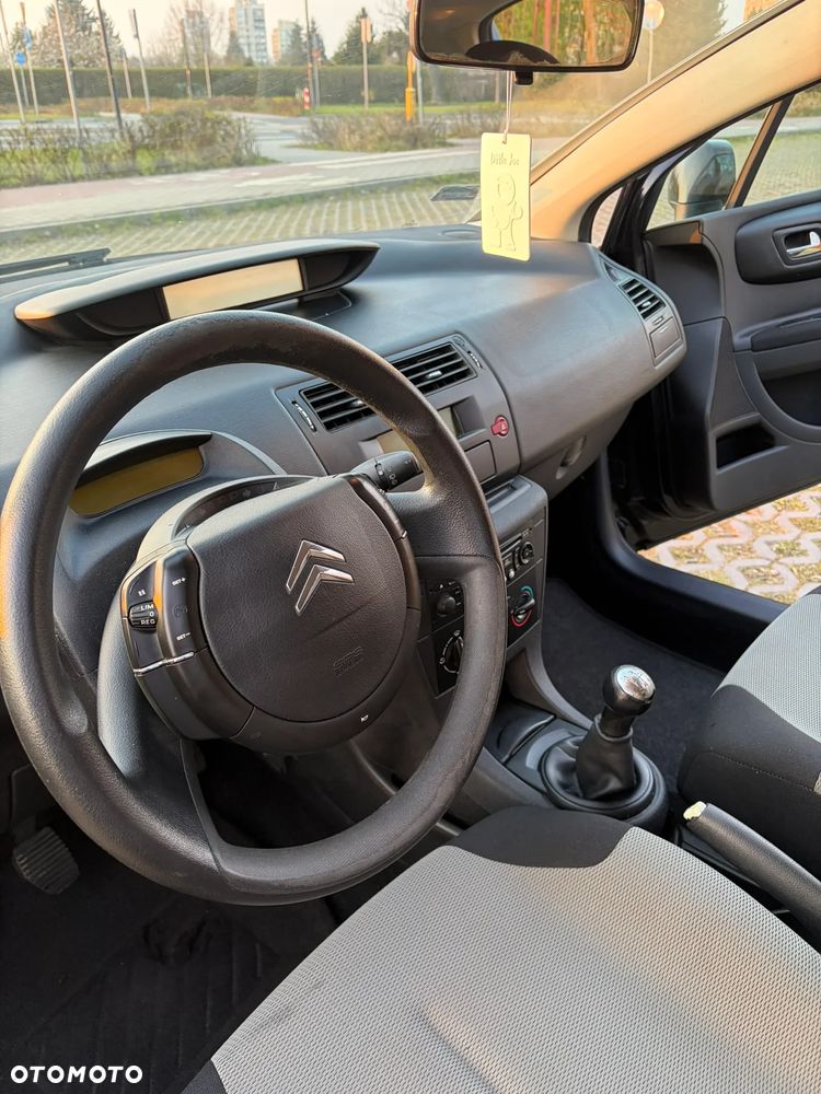 Citroën C4 1.4 16V Impress - 8