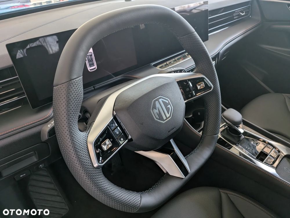 MG HS Hybrid+ - 14