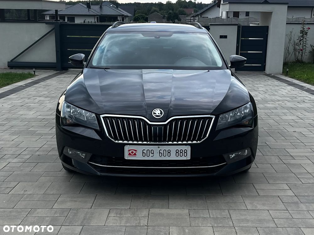 Skoda Superb 2017 photo 2