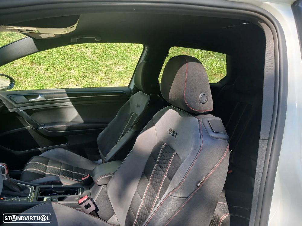 VW Golf GTI Clubsport DSG - 24