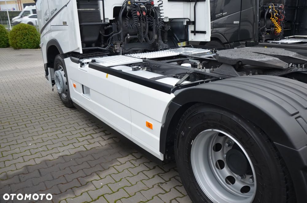Volvo FH 500 XL / NEW I-SAVE / KLIMA P. / LED / ACC / WAGA / 6852 - 7