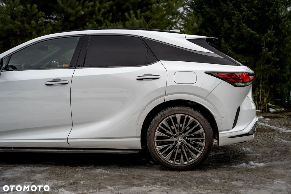 Lexus RX 500h F Sport Edition - 10