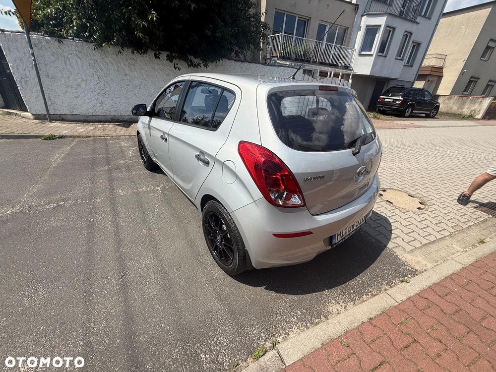 Hyundai i20 1.25 Comfort - 20