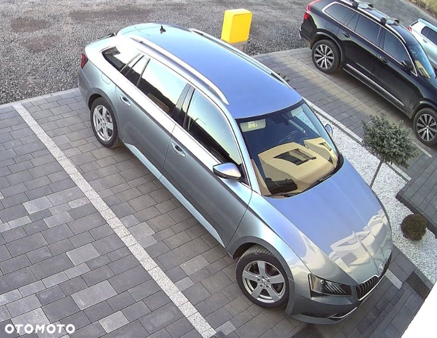 Skoda Superb 2.0 TDI Style DSG7 - 28