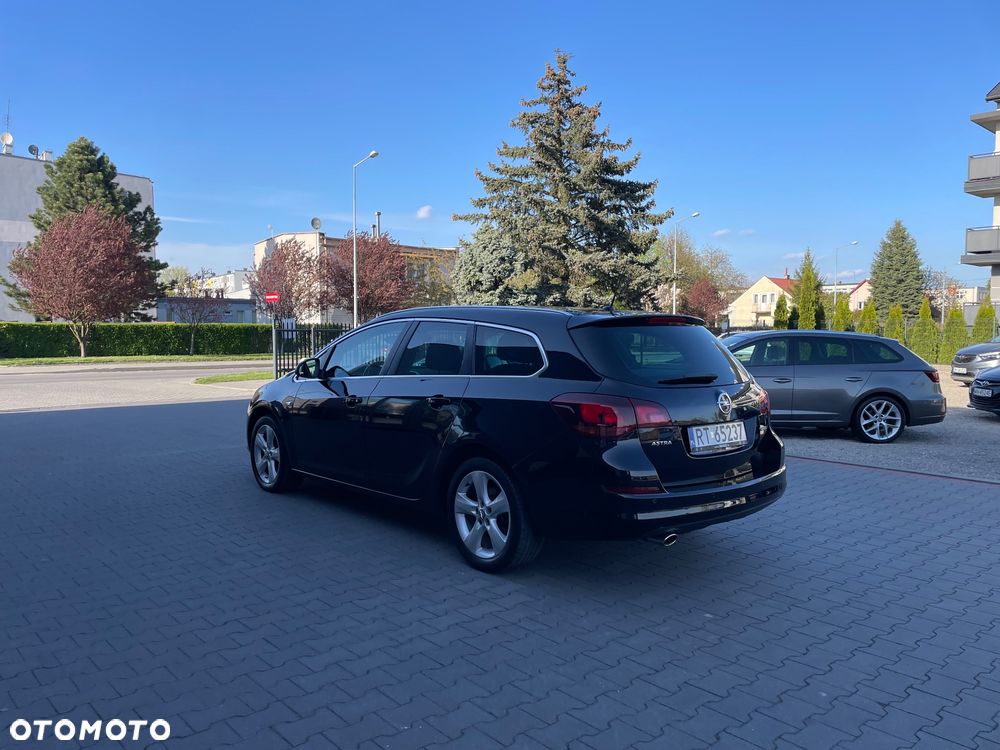 Opel Astra 1.4 Turbo Cosmo - 5