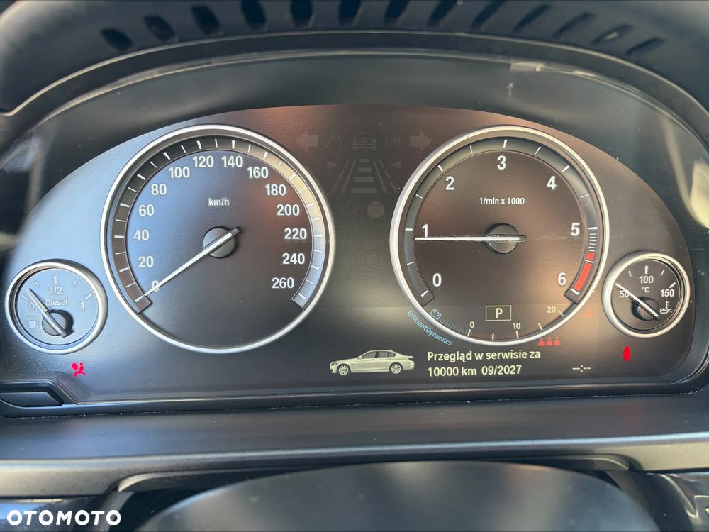 BMW Seria 5 518d Luxury Line - 8