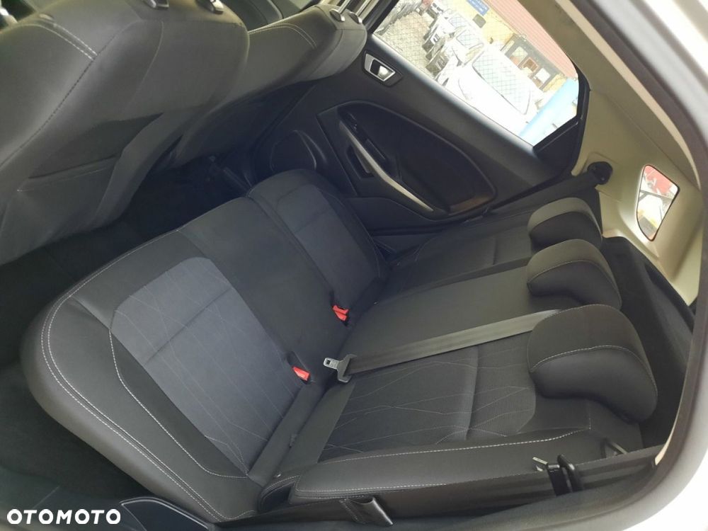 Ford EcoSport - 18