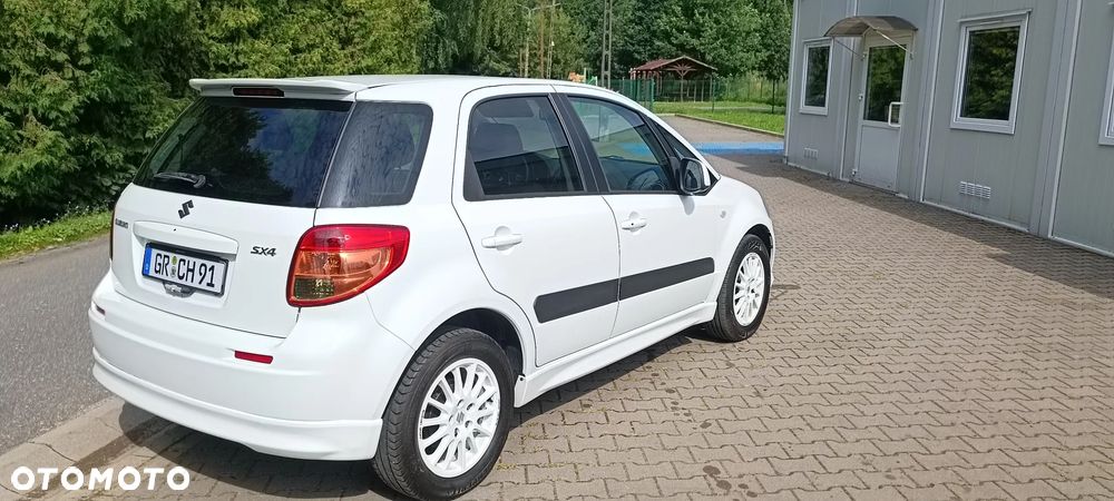 Suzuki SX4 1.6 VVT 4x2 Comfort - 4