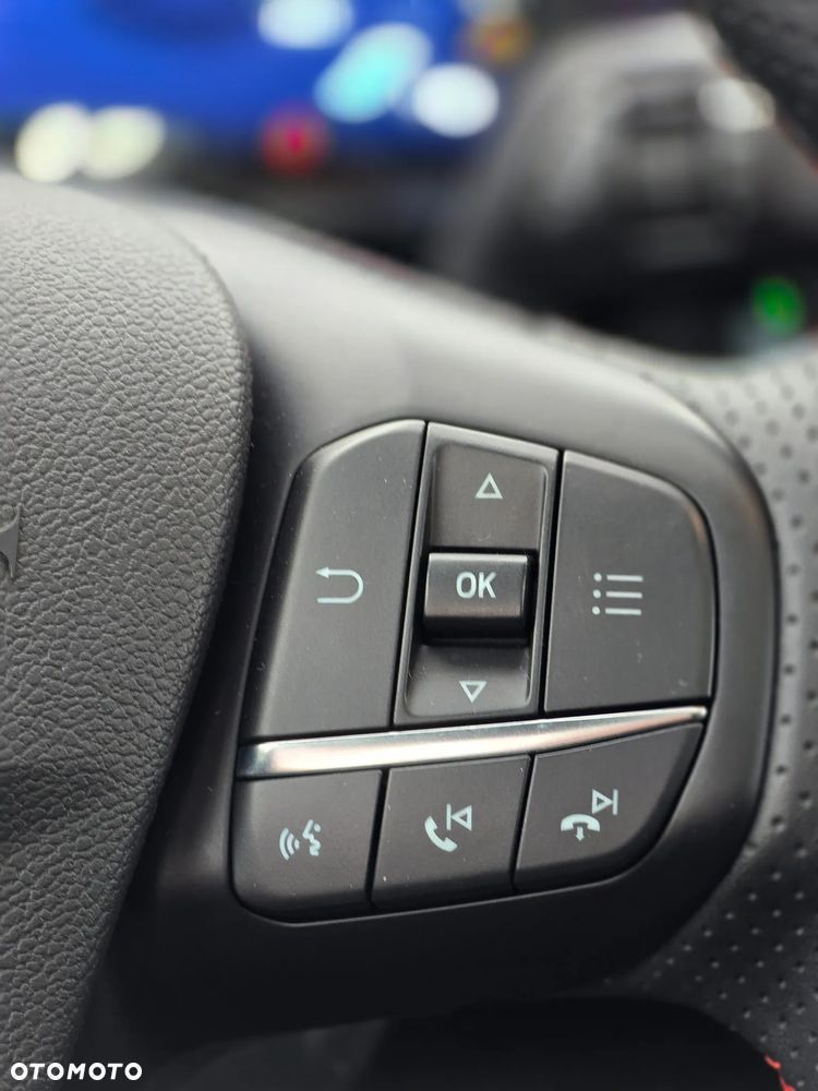 Ford Kuga 2.5 Duratec FHEV ST-LINE - 19