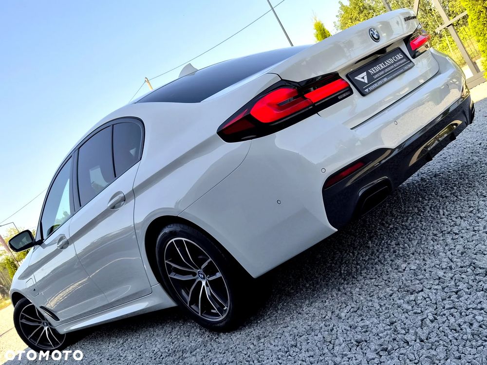 BMW Seria 5 520e M Sport sport - 8