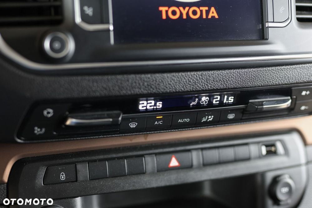 Toyota Proace Verso - 21