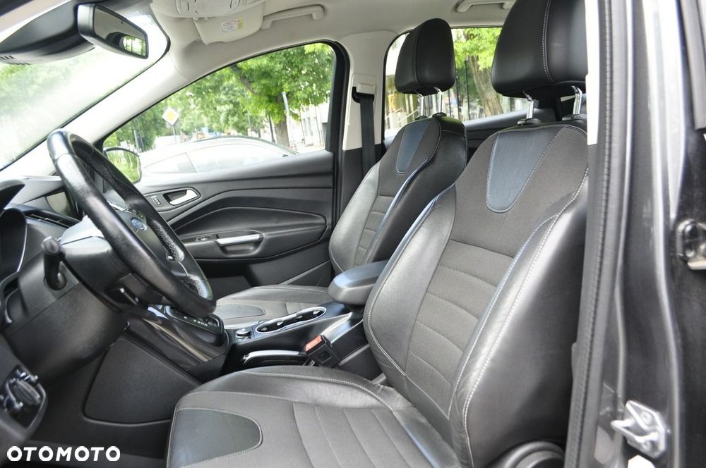 Ford Kuga - 12