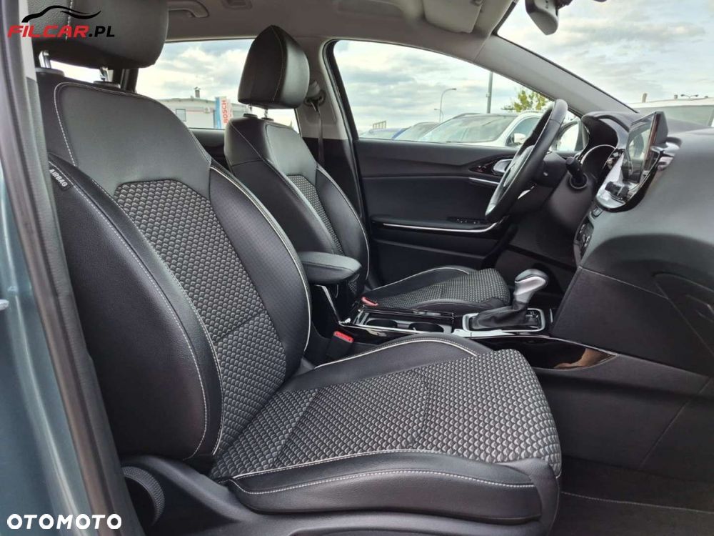 Kia Ceed - 23