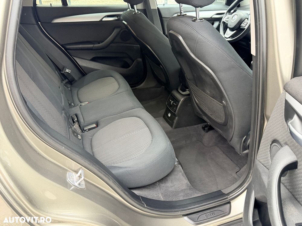 BMW X1 sDrive16d xLine - 14