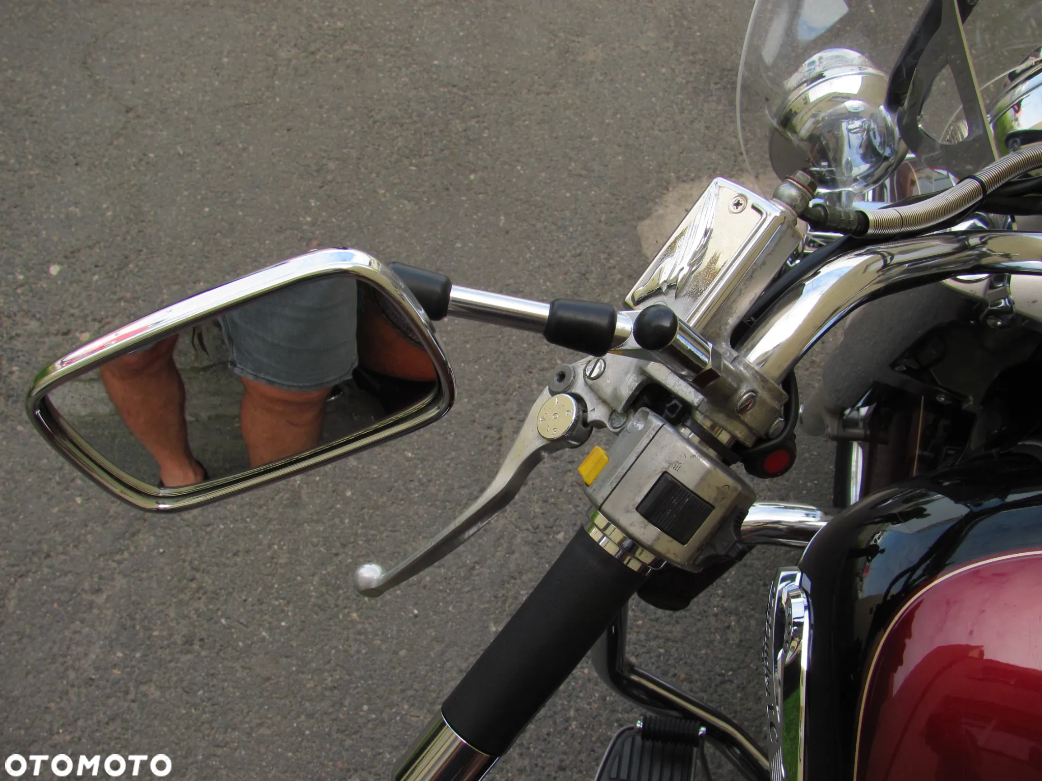 Suzuki Intruder - 10