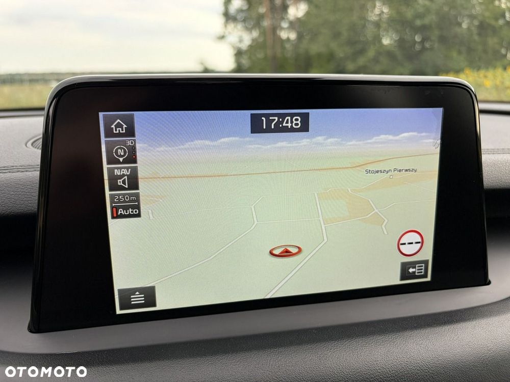 Kia Stinger - 21