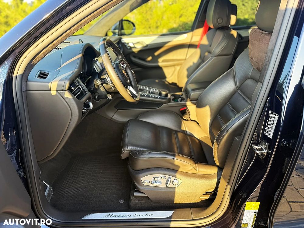 Porsche Macan Turbo PDK - 15