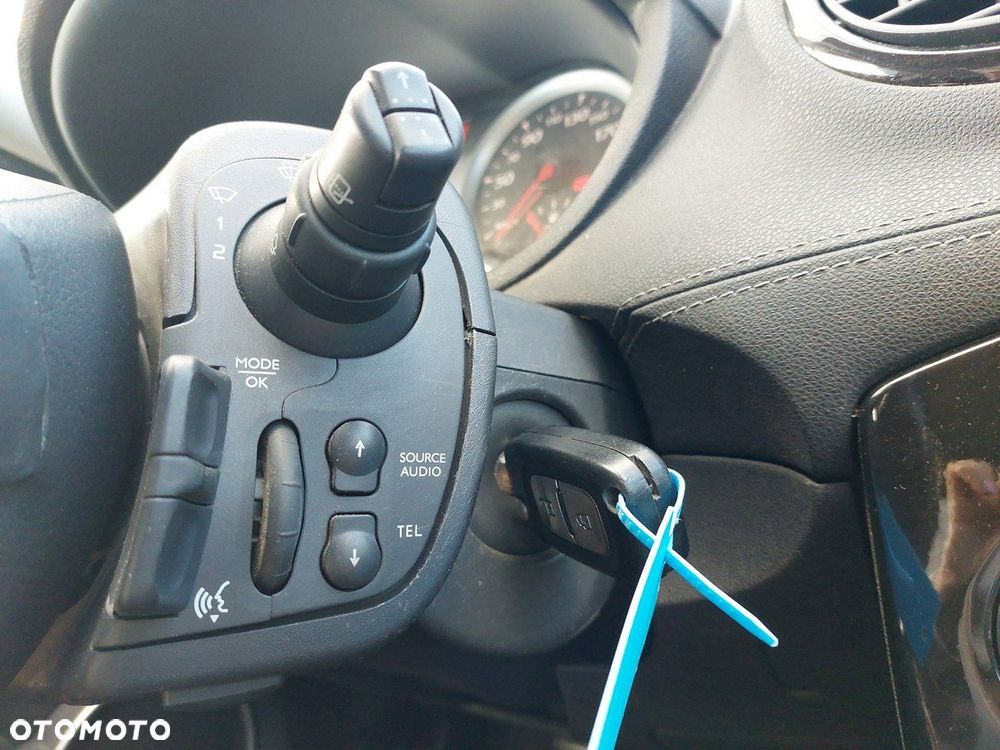 Renault Clio - 24