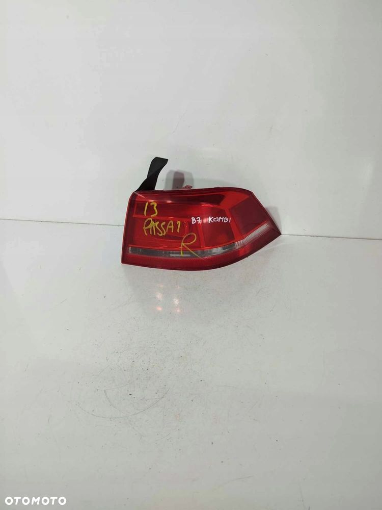 LAMPA PRAWA TYŁ TYLNA VW PASSAT B7 KOMBI 10-14 - 1