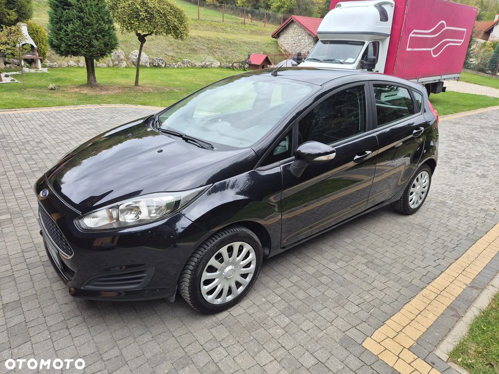 Ford Fiesta 2014 photo 2