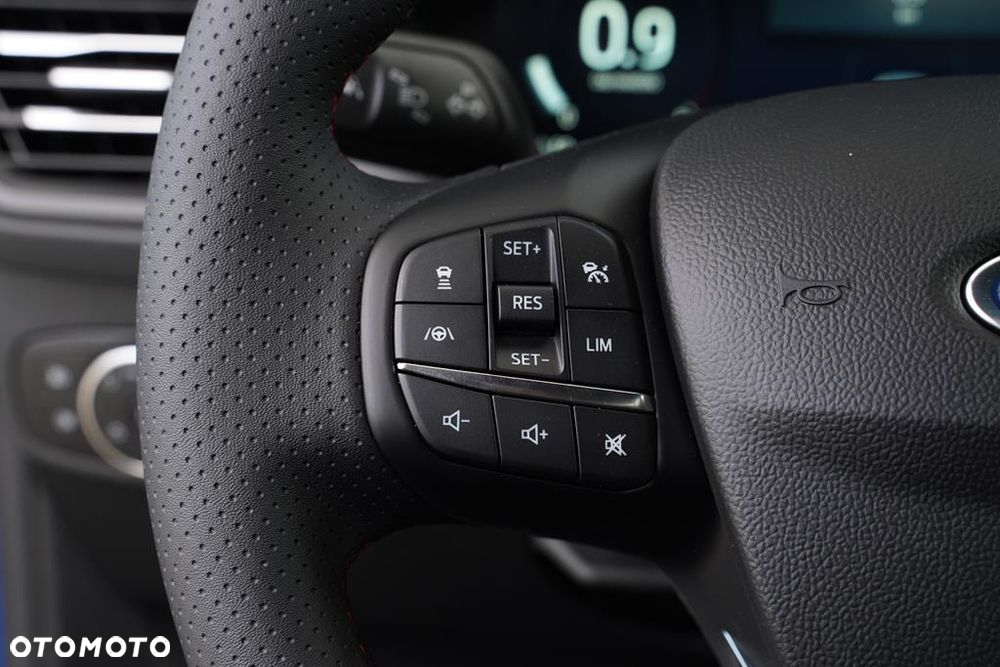 Ford Focus 1.0 EcoBoost mHEV ST-Line X - 14
